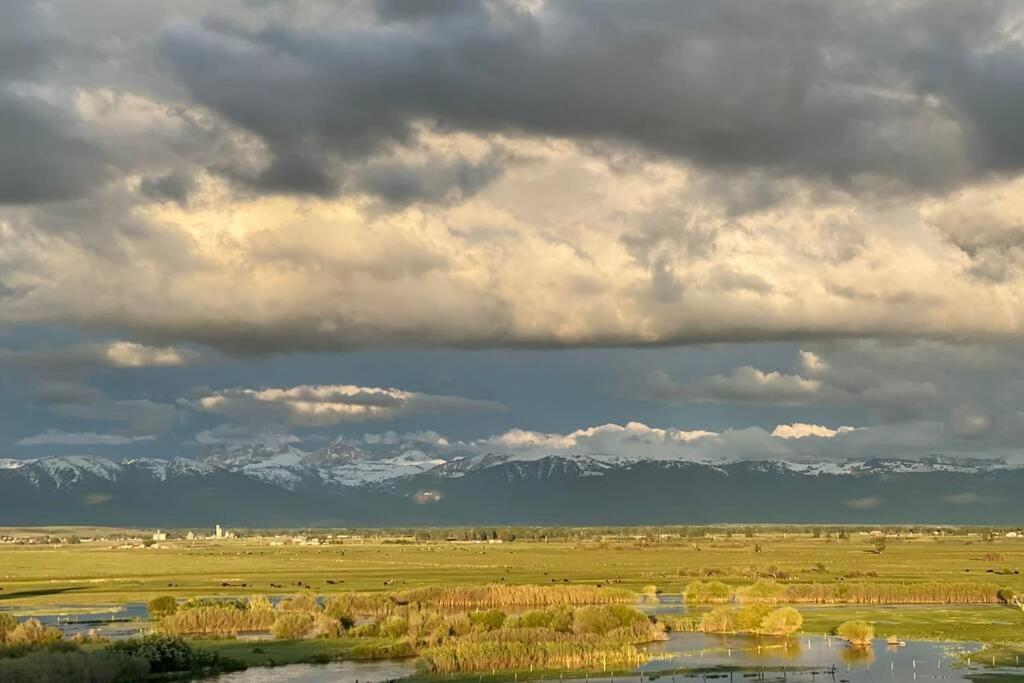 Bear Lair At Teton Valley Idaho Holiday home
