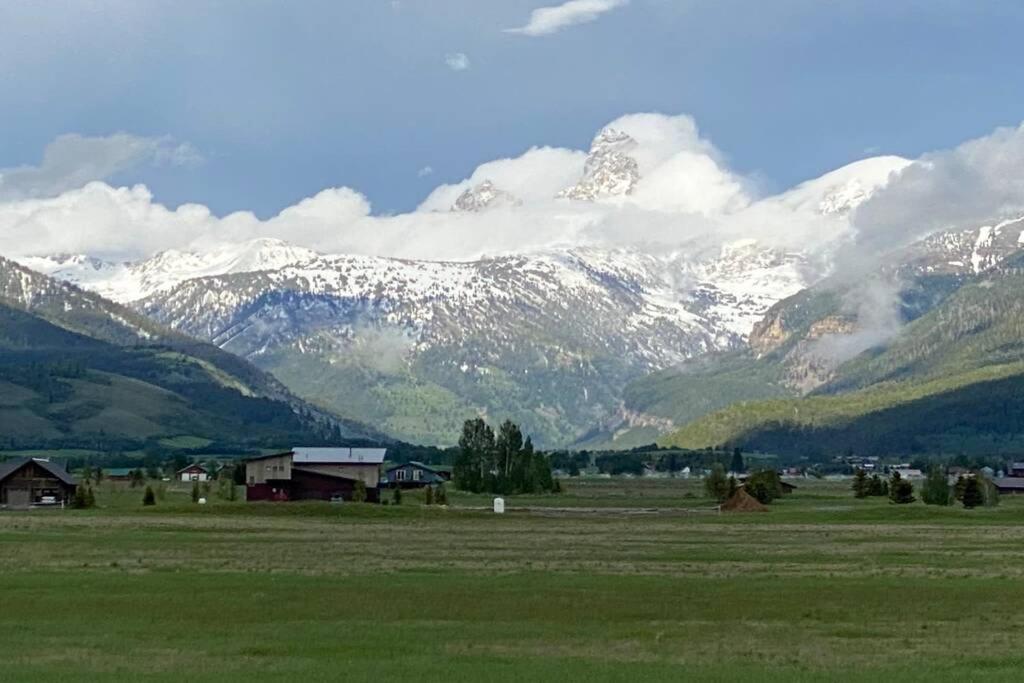 Bear Lair At Teton Valley Idaho Victor