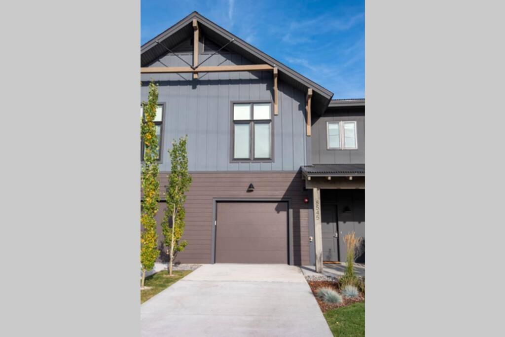 Bear Lair At Teton Valley Idaho Holiday home *